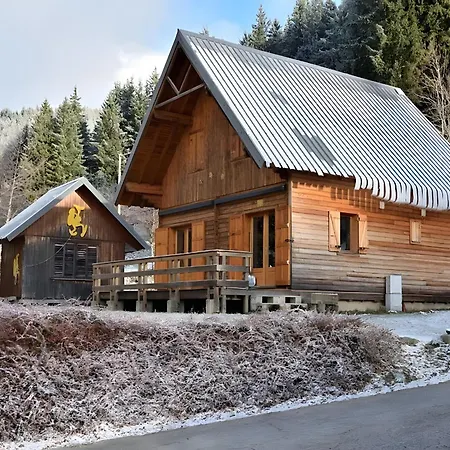 De Montagne 13 Couchages Шале *